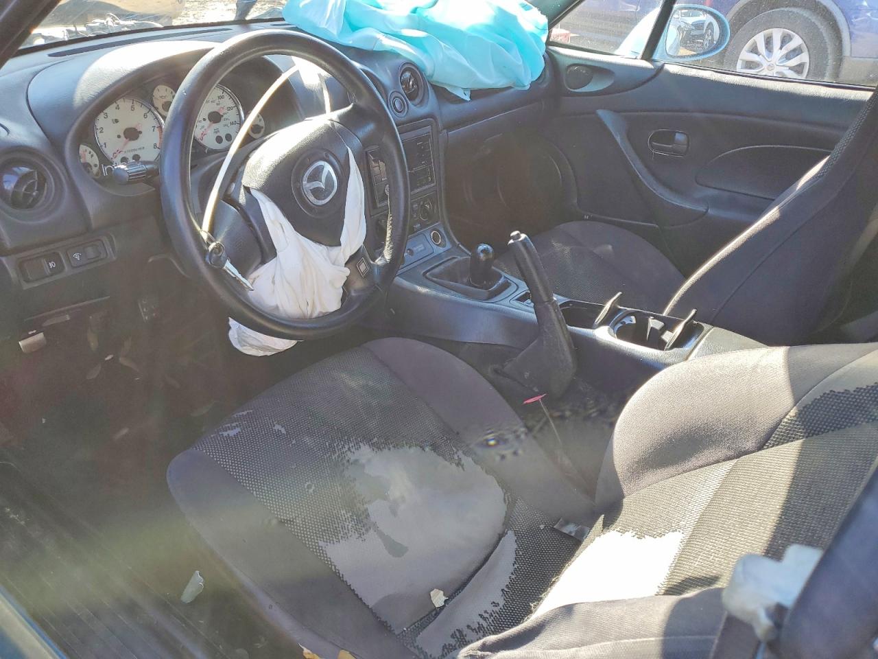 2002 MAZDA MX-5 MIATA BASE photo 8
