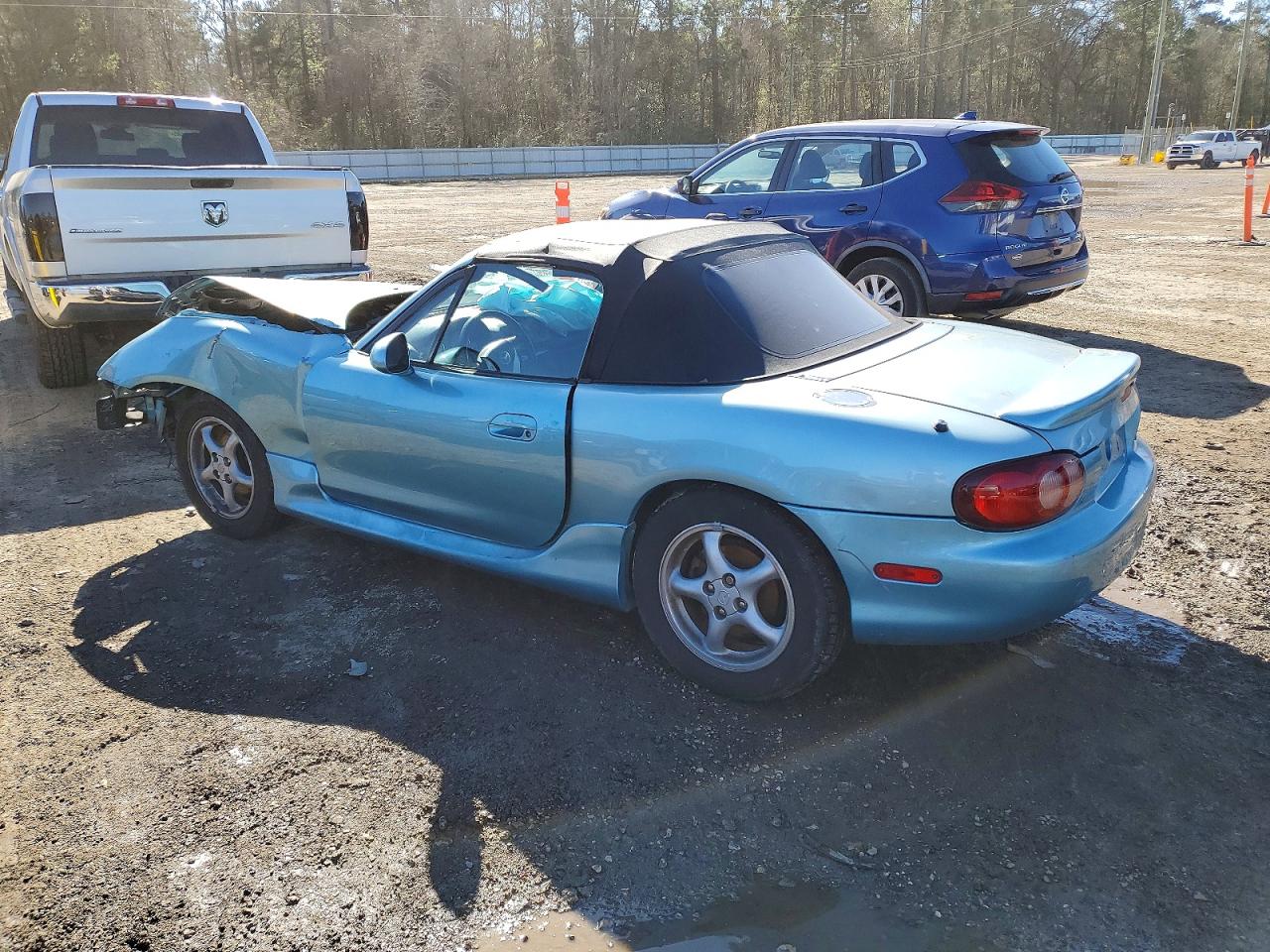 2002 MAZDA MX-5 MIATA BASE photo 2