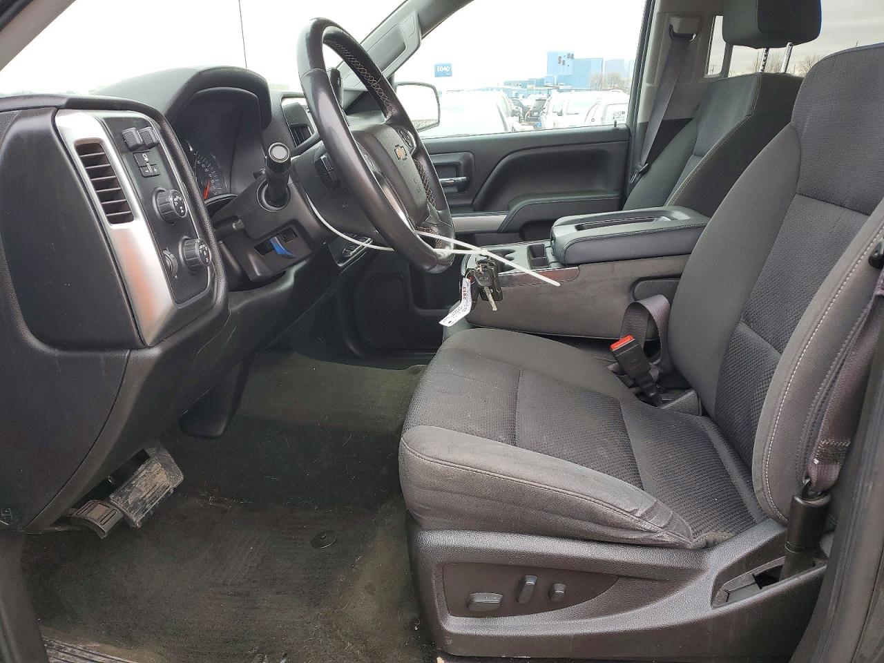 2017 CHEVROLET SILVERADO K1500 LT photo 7