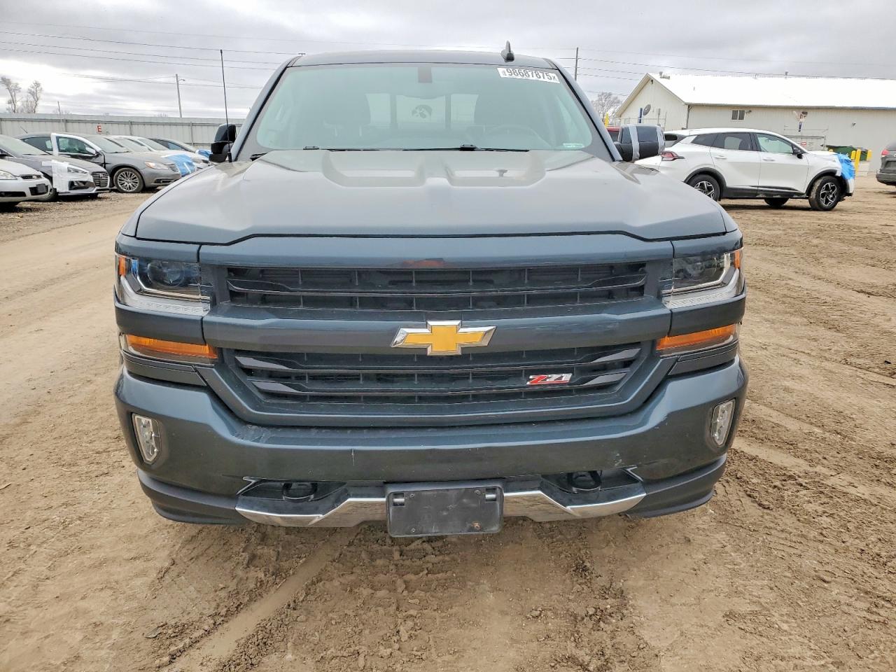 2017 CHEVROLET SILVERADO K1500 LT photo 5