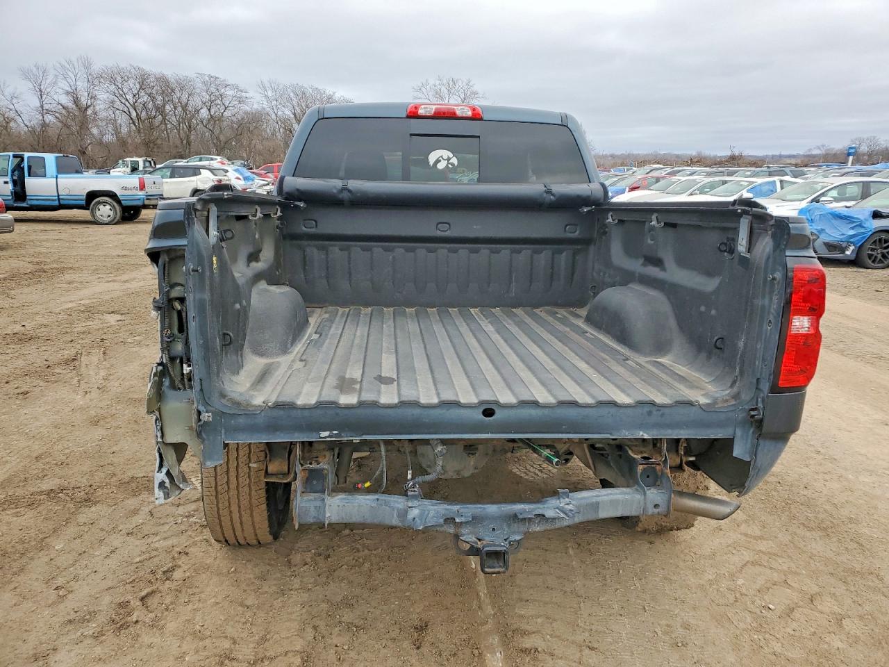 2017 CHEVROLET SILVERADO K1500 LT photo 6
