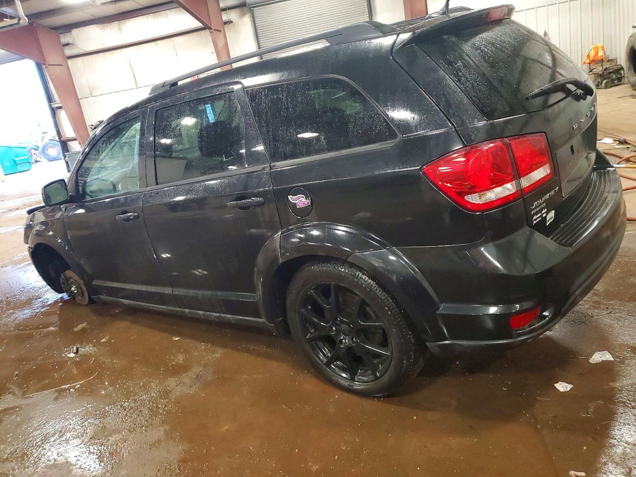 2013 DODGE JOURNEY SXT photo 2