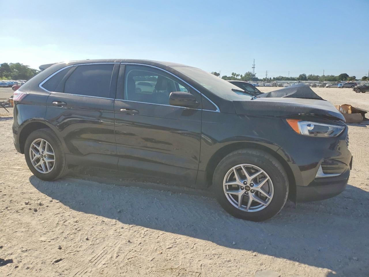 2024 FORD EDGE SEL photo 4