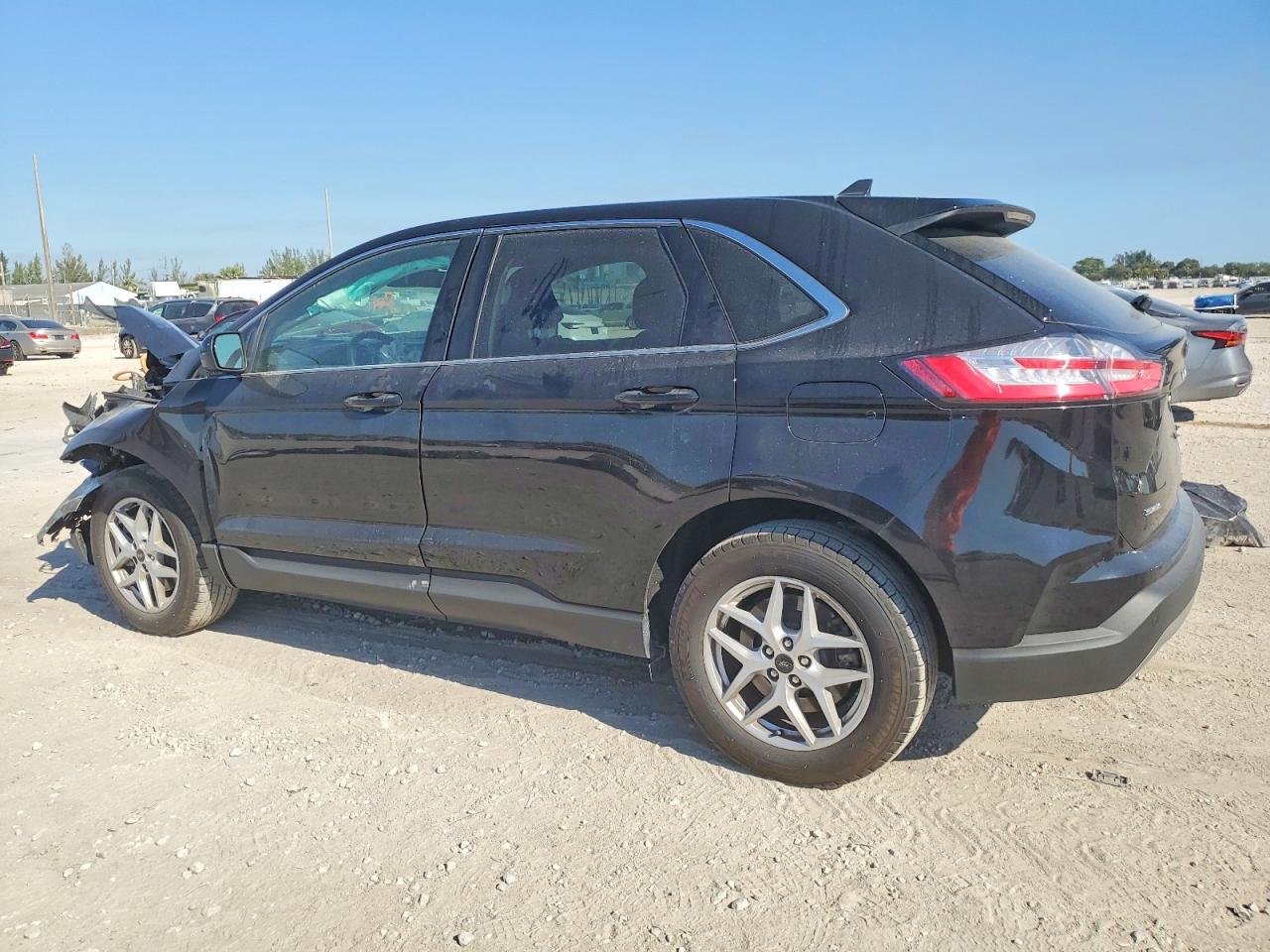 2024 FORD EDGE SEL photo 2