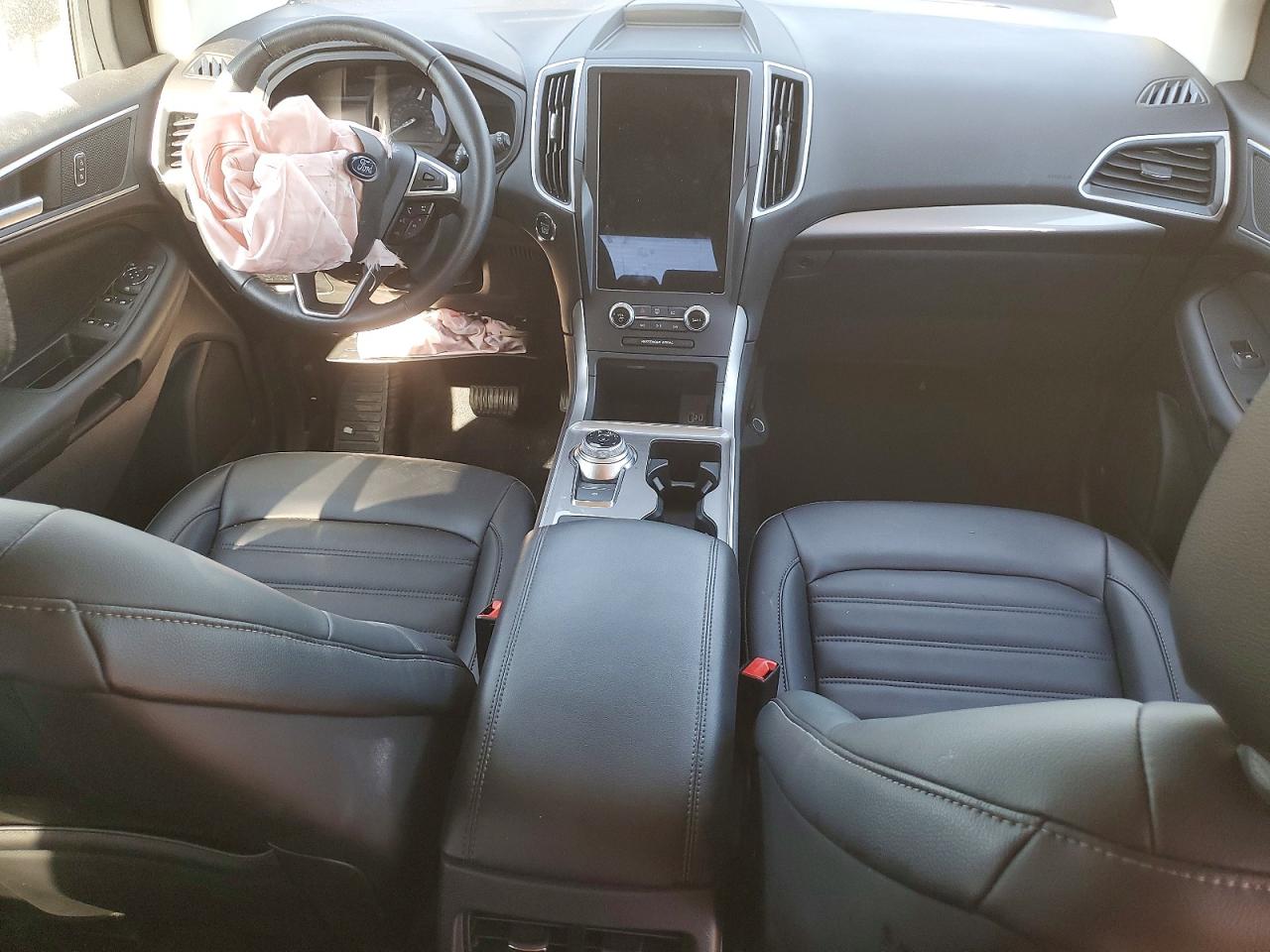 2024 FORD EDGE SEL photo 8