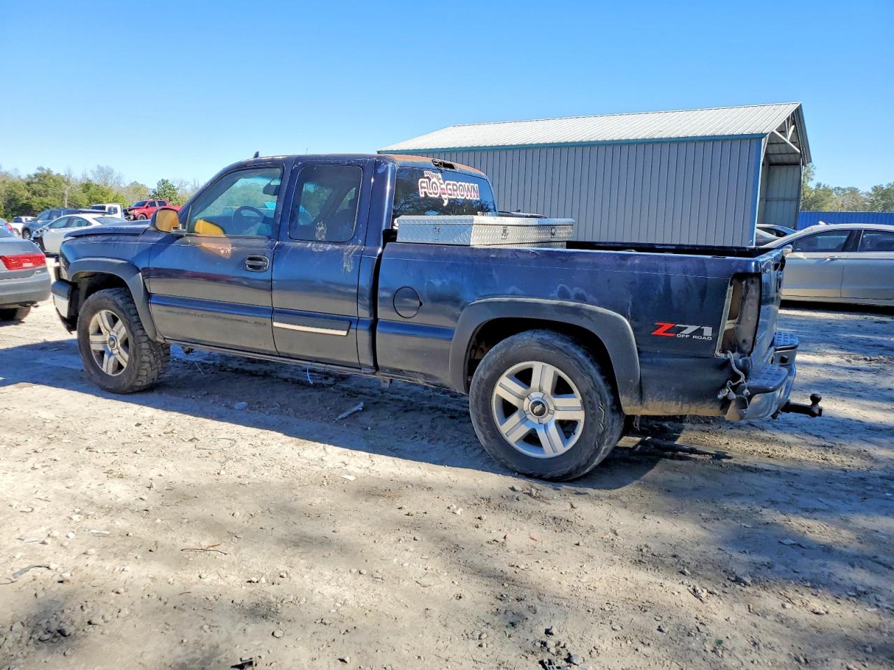 2006 CHEVROLET SILVERADO K1500 photo 2