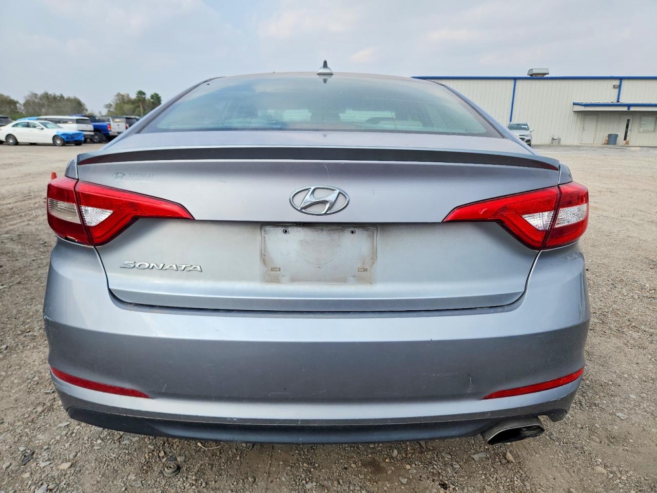 2017 HYUNDAI SONATA SE photo 6