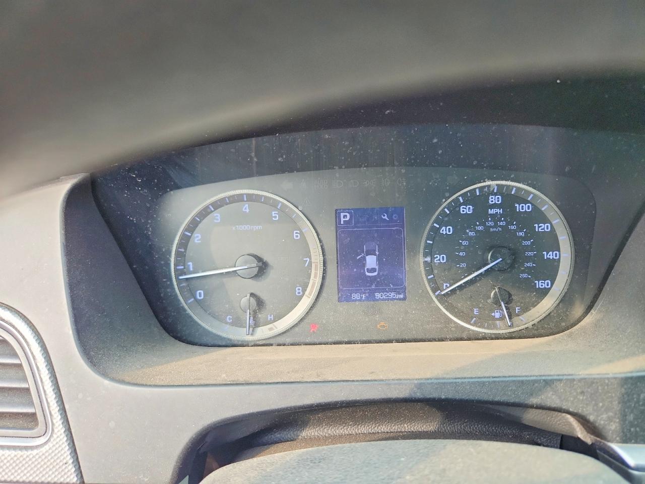 2017 HYUNDAI SONATA SE photo 9