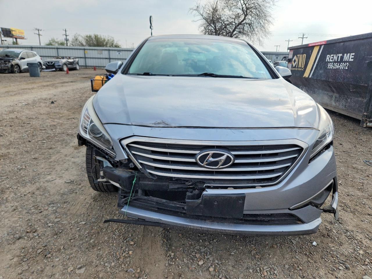 2017 HYUNDAI SONATA SE photo 5