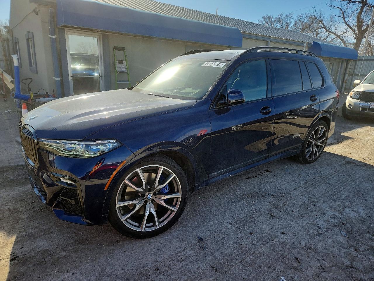 2022 BMW X7