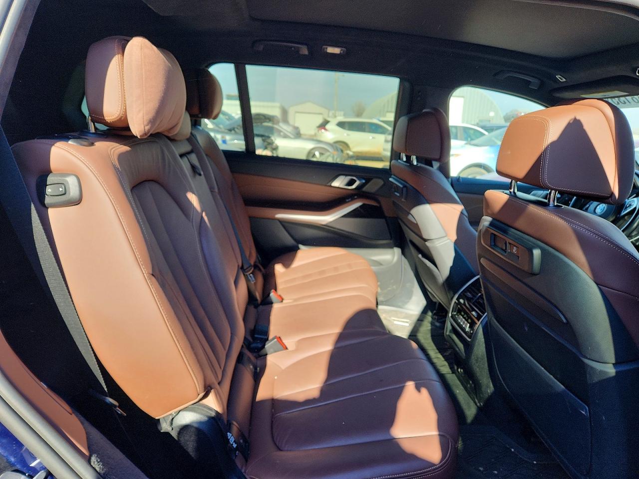 2022 BMW X7 M50I photo 11