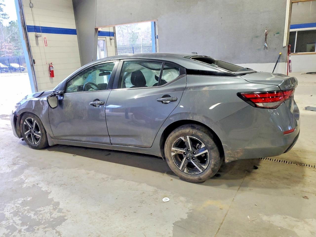 2024 NISSAN SENTRA SV photo 2