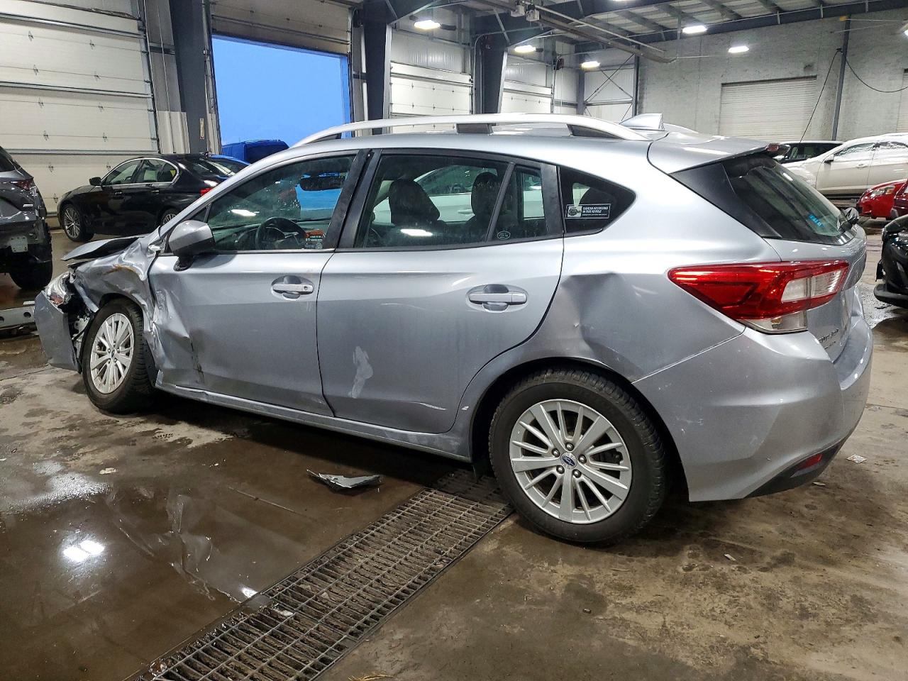 2017 SUBARU IMPREZA PREMIUM PLUS photo 2