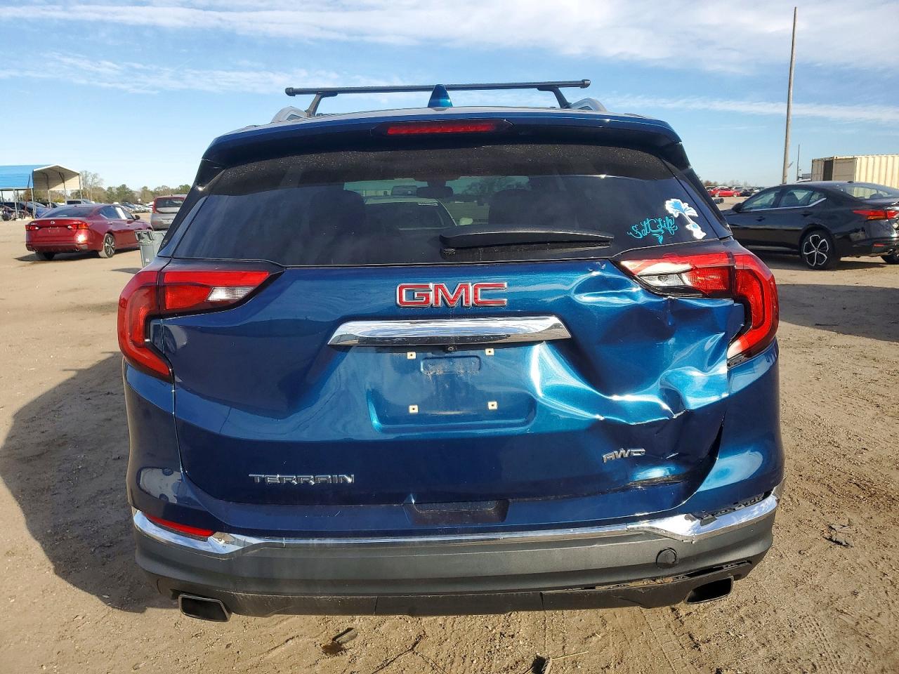 2020 GMC TERRAIN SLT photo 6
