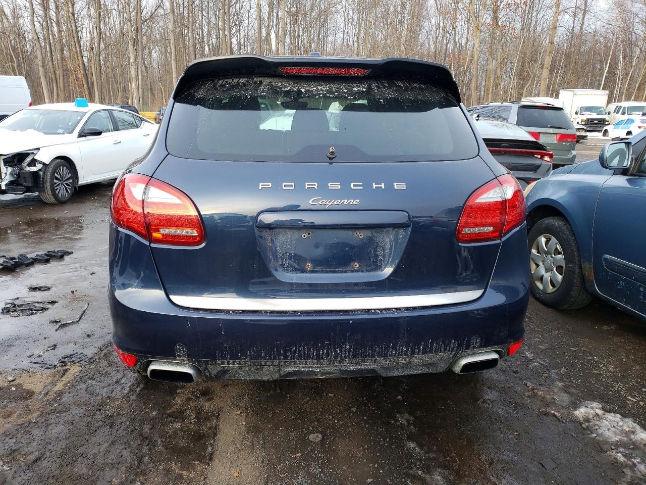 2013 PORSCHE CAYENNE photo 6