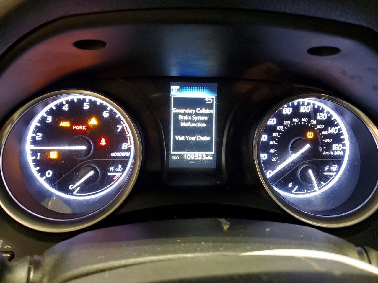 2018 TOYOTA CAMRY SE photo 9