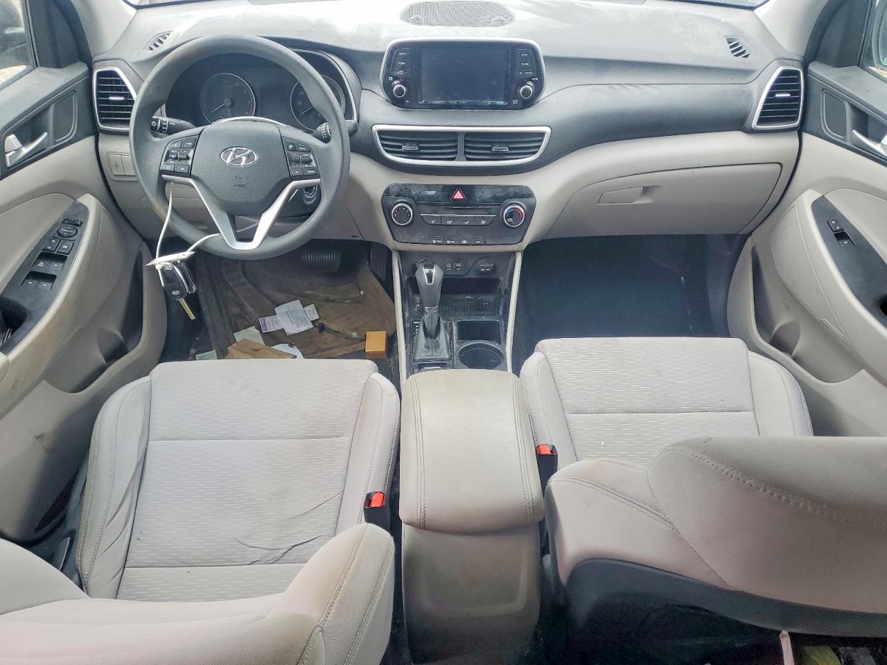 2020 HYUNDAI TUCSON SE photo 8