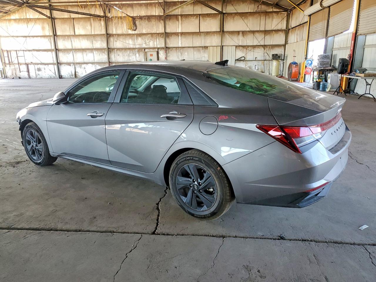 2023 HYUNDAI ELANTRA SEL photo 2
