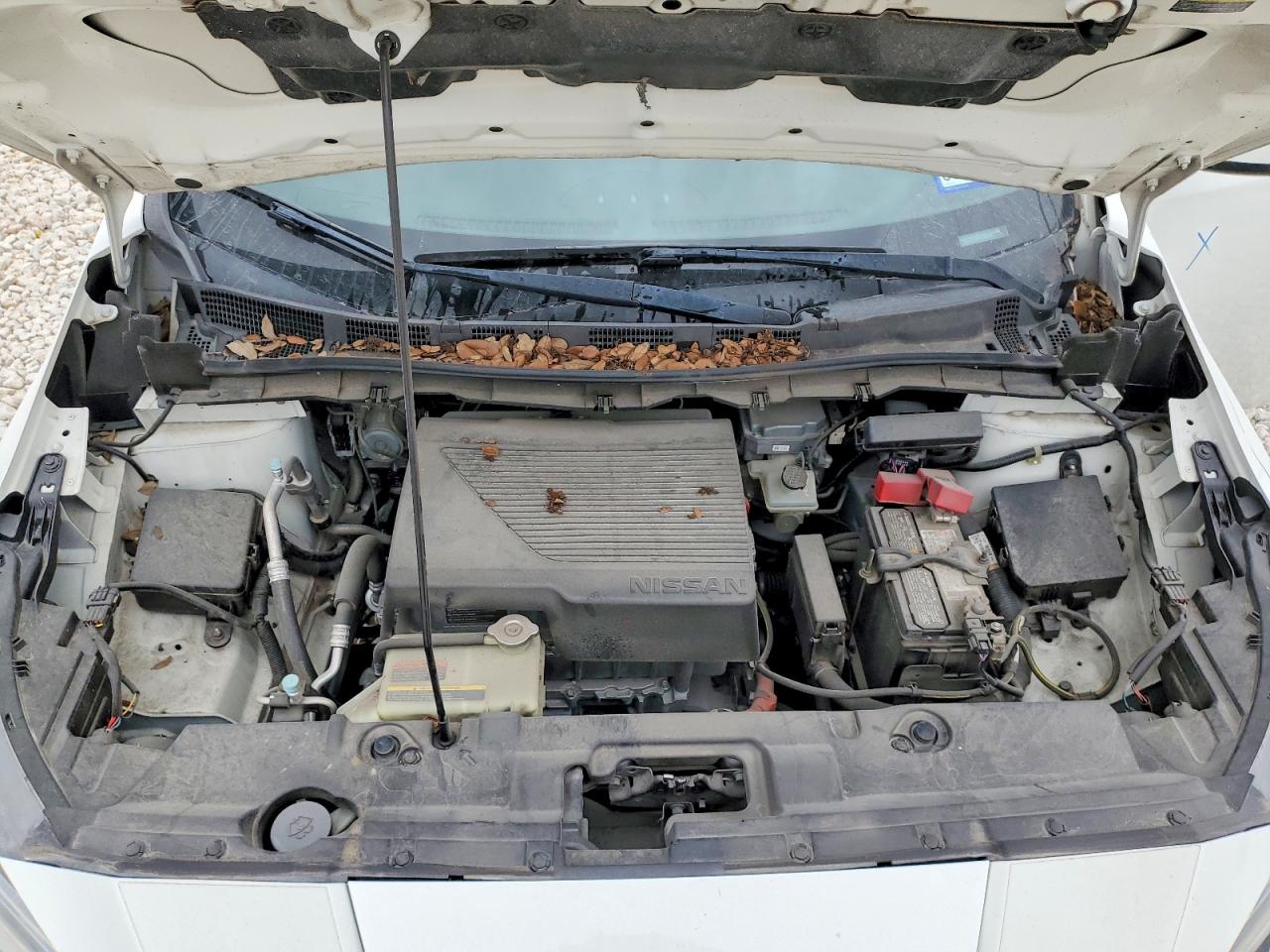 2018 NISSAN LEAF S photo 11