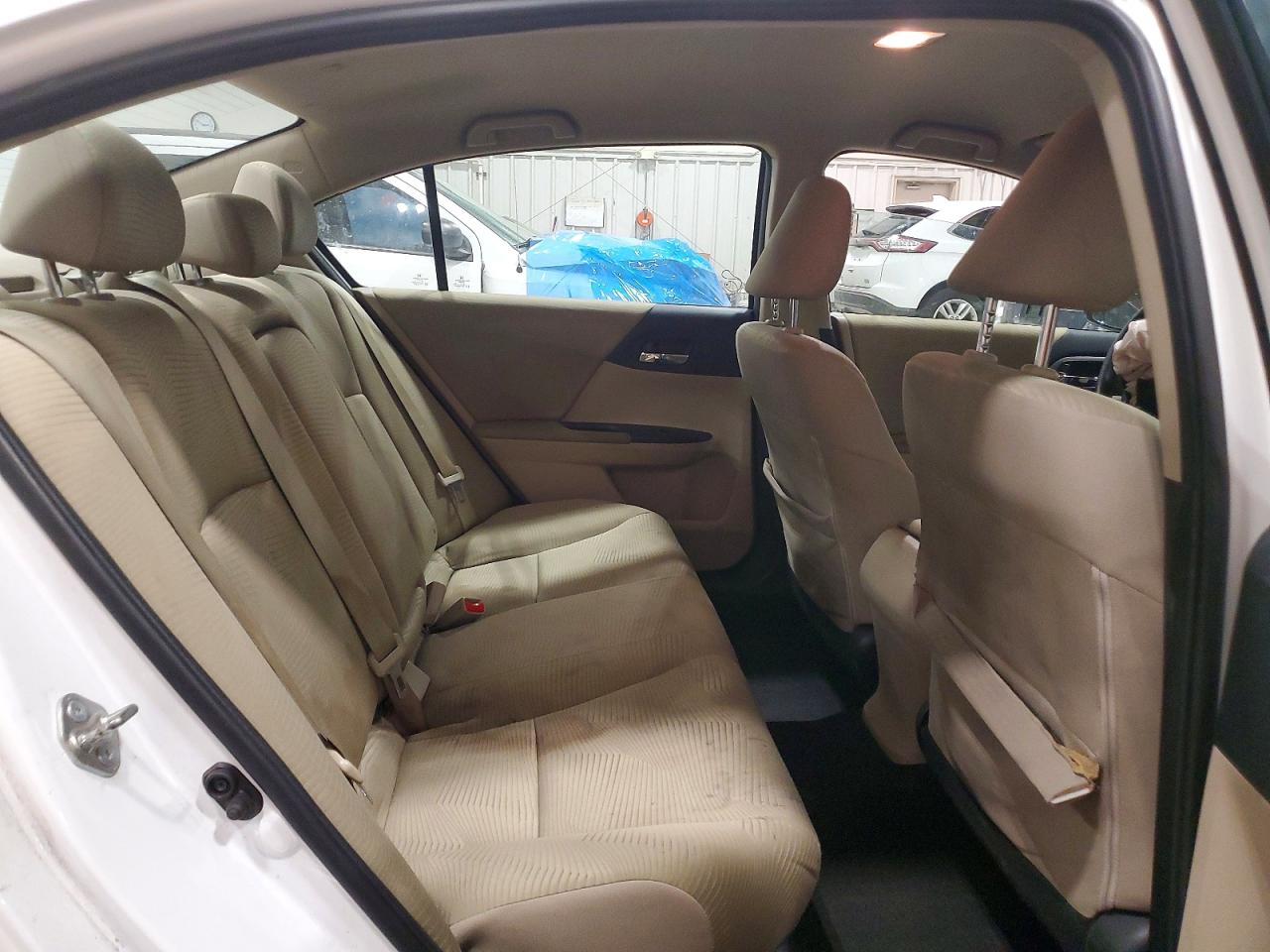 2015 HONDA ACCORD LX photo 28