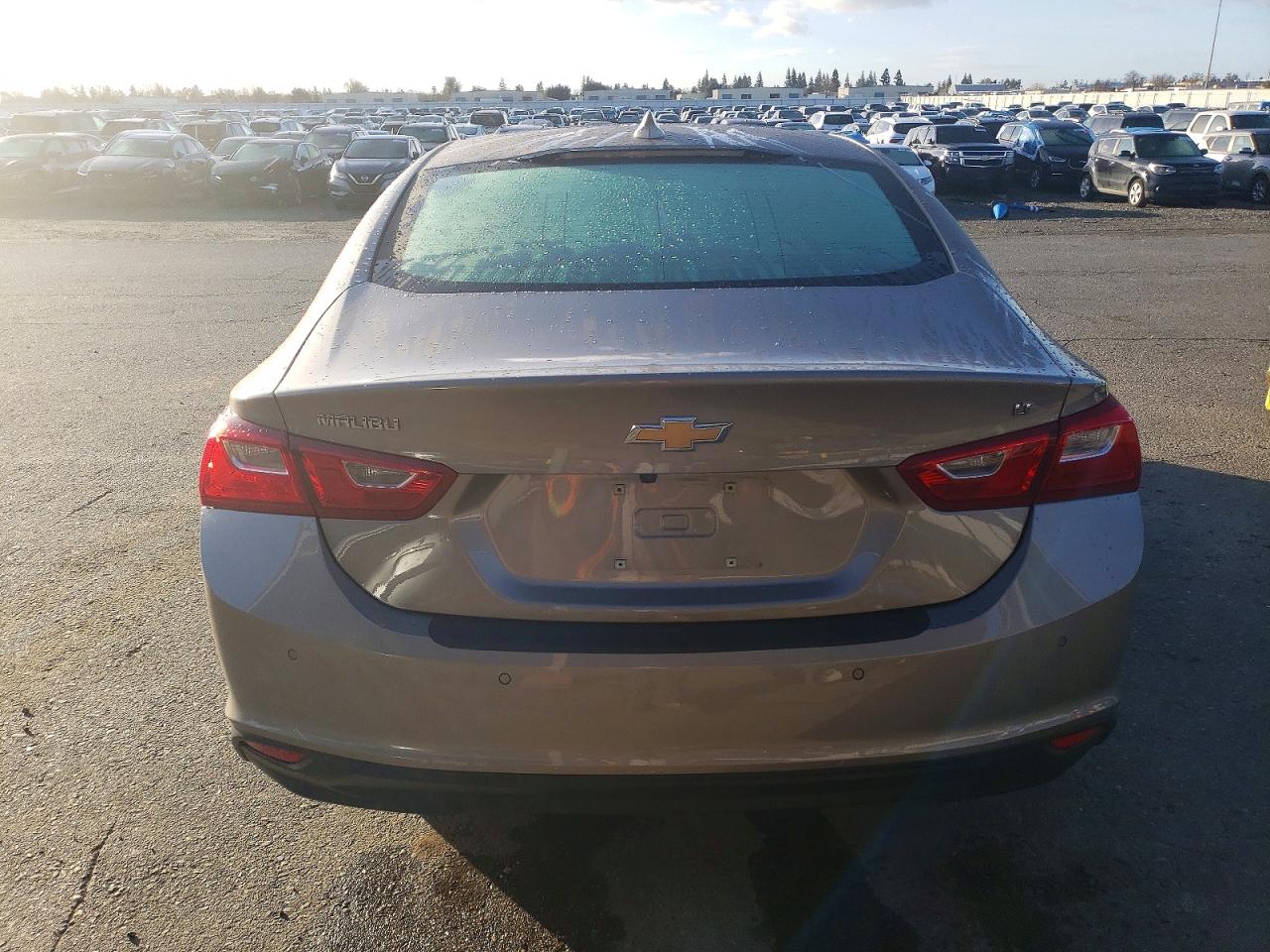 2024 CHEVROLET MALIBU LT photo 6