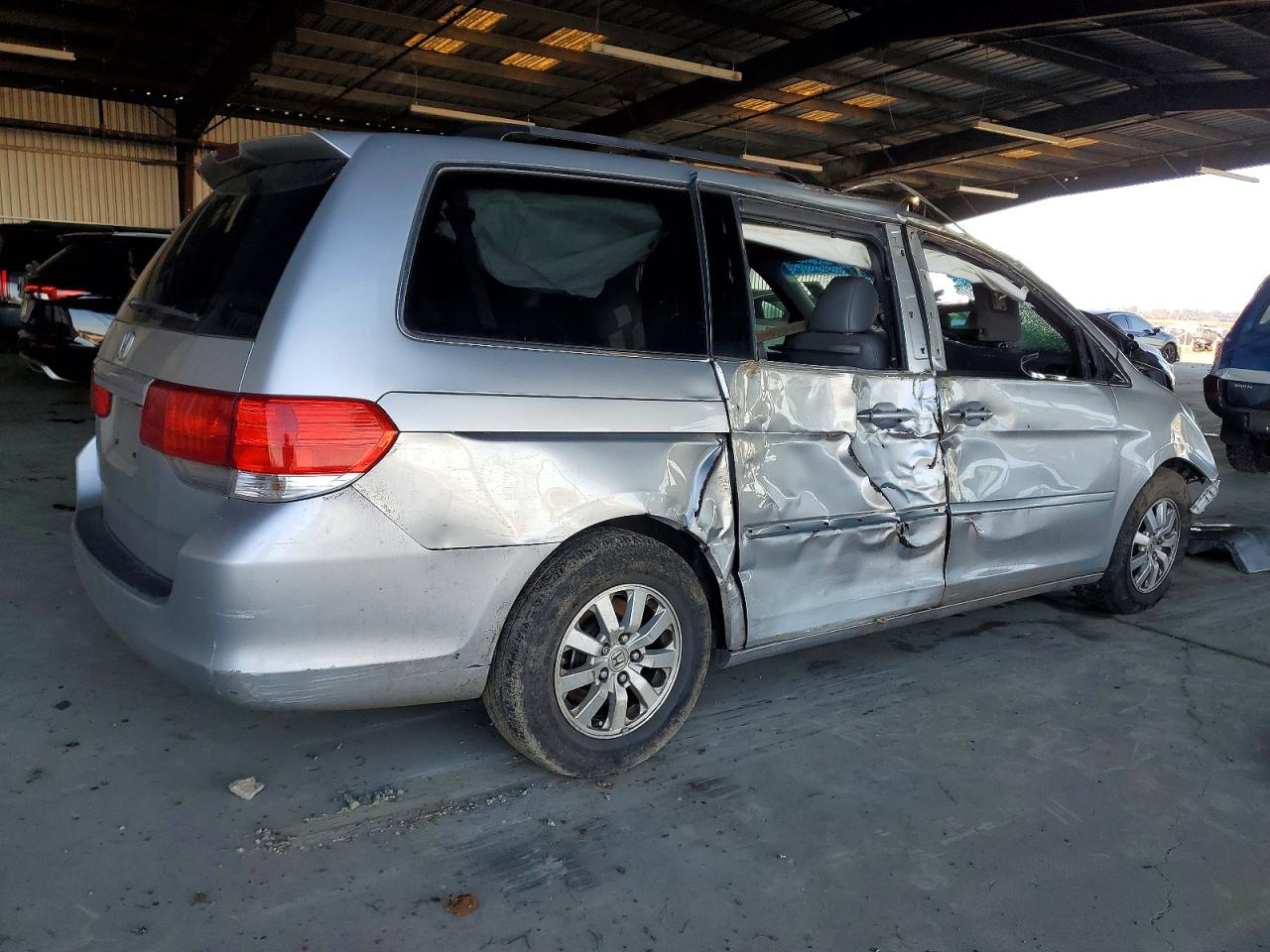 2010 HONDA ODYSSEY EXL photo 3