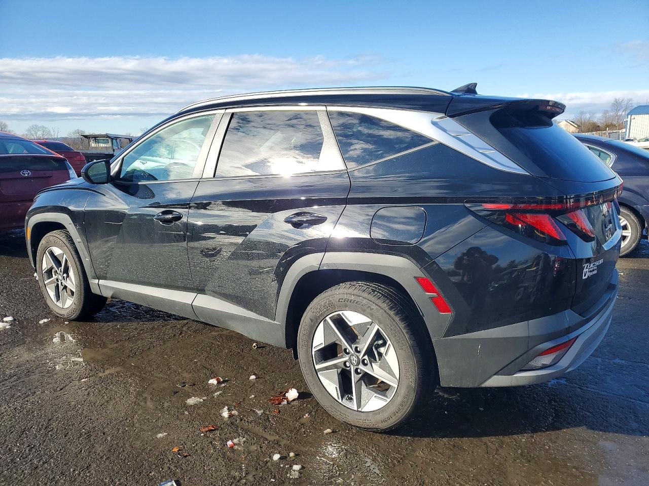 2025 HYUNDAI TUCSON SEL photo 2
