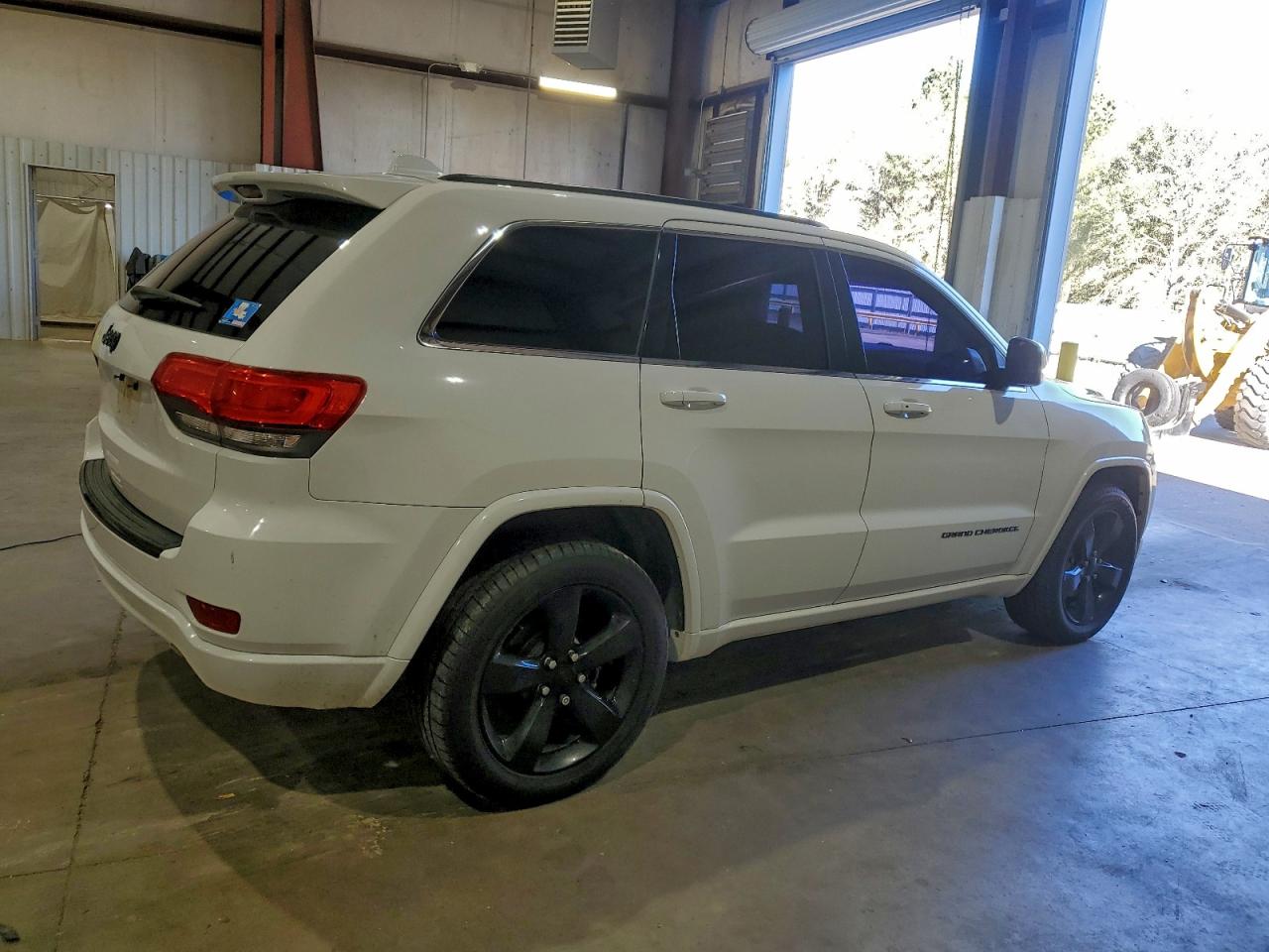 2015 JEEP GRAND CHEROKEE LAREDO photo 3