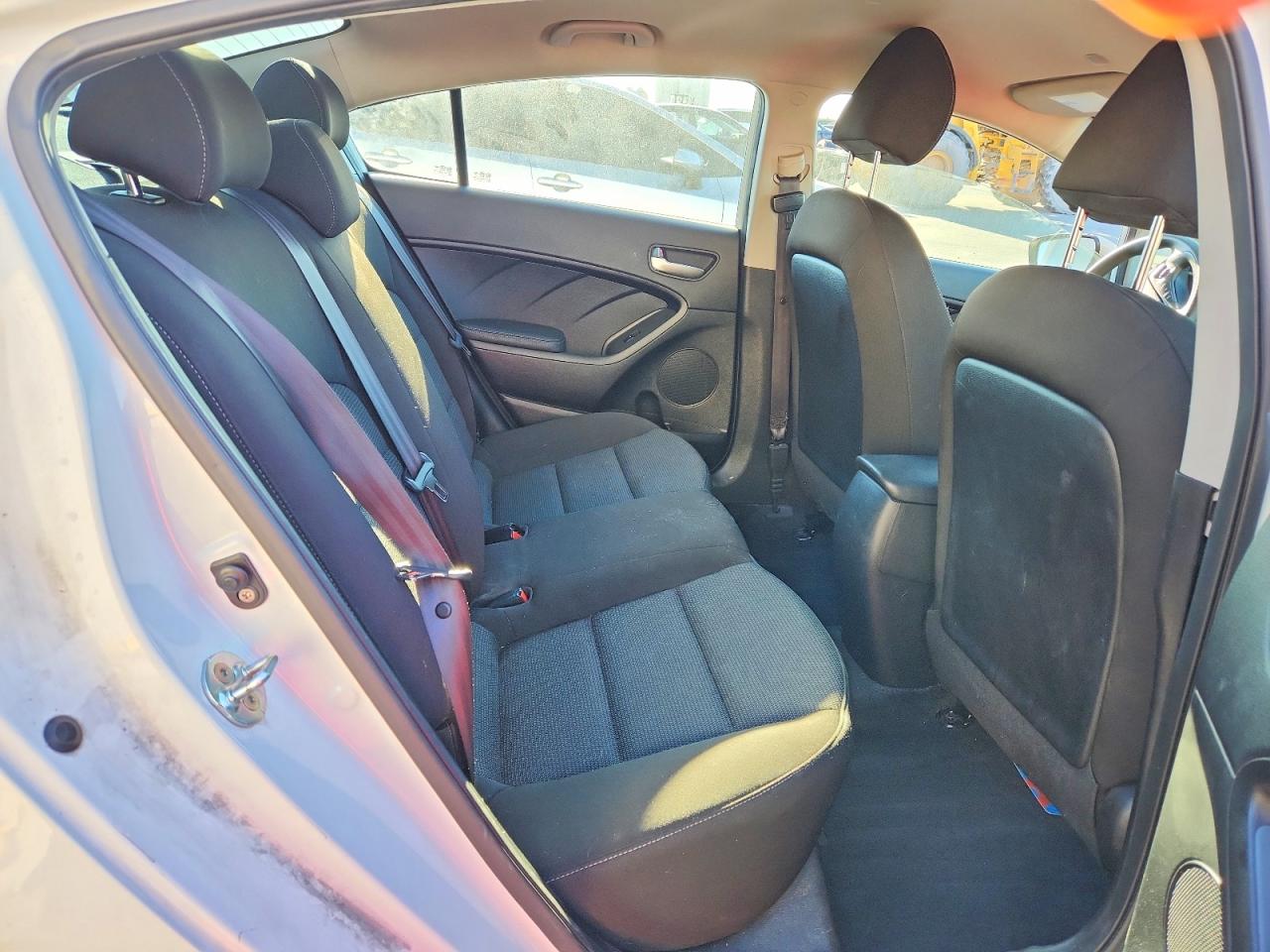 2017 KIA FORTE LX photo 10