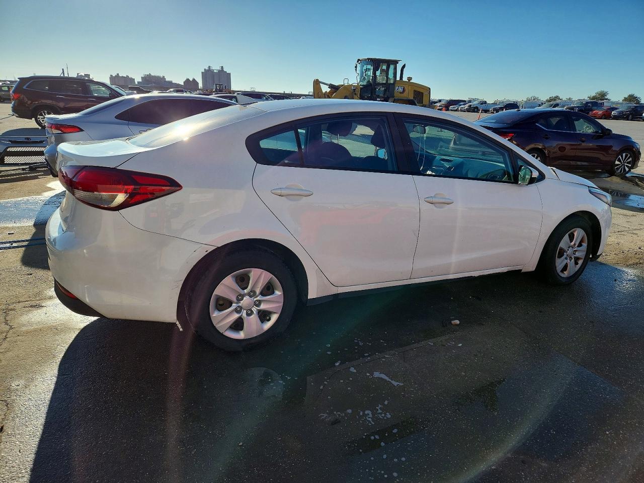 2017 KIA FORTE LX photo 3