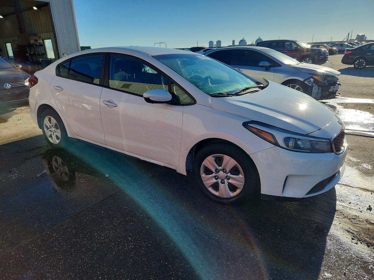 2017 KIA FORTE LX photo 4