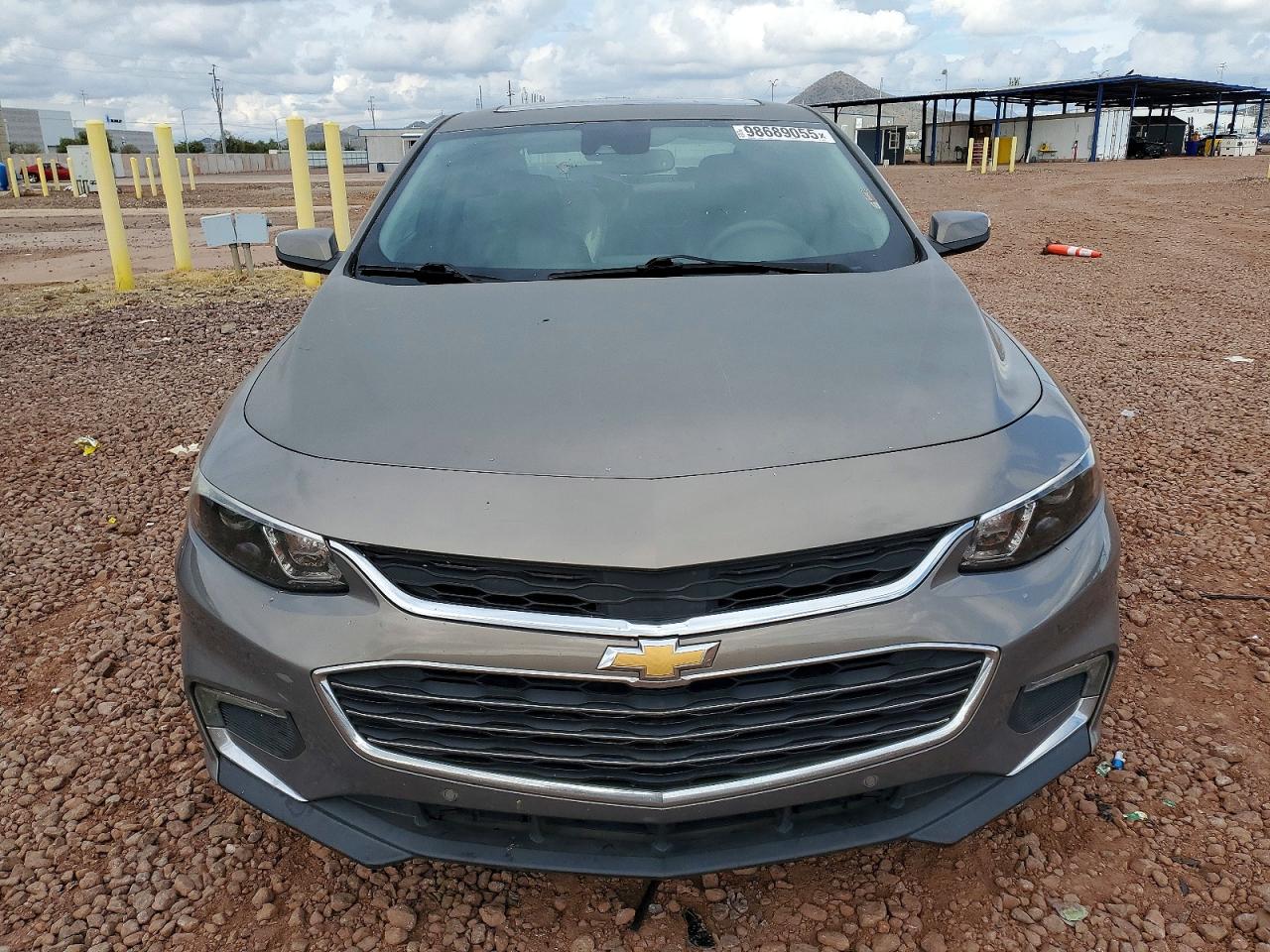 2018 CHEVROLET MALIBU PREMIER photo 5