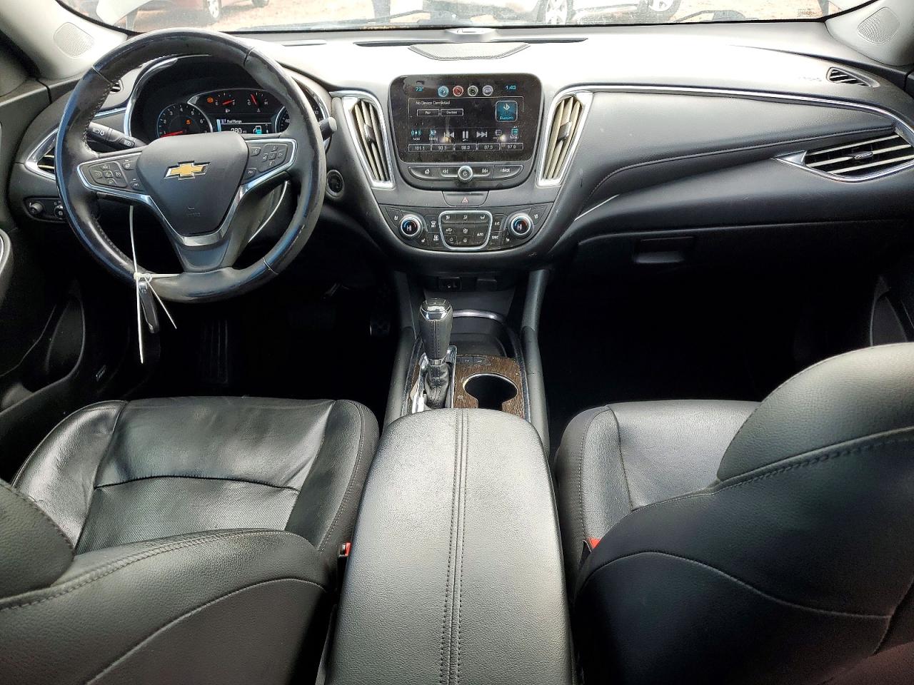 2018 CHEVROLET MALIBU PREMIER photo 8
