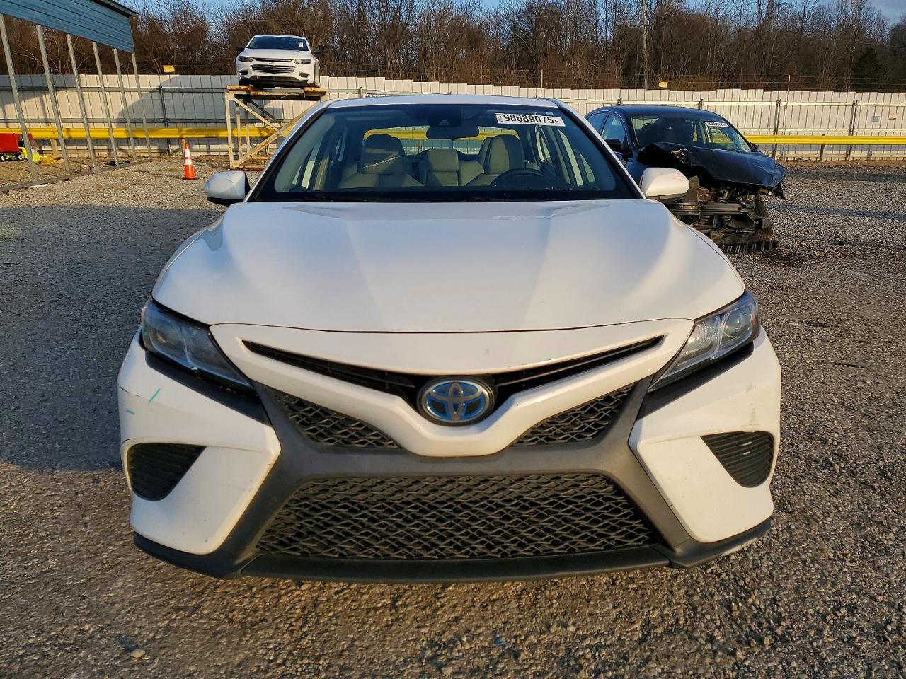 2020 TOYOTA CAMRY SE photo 5