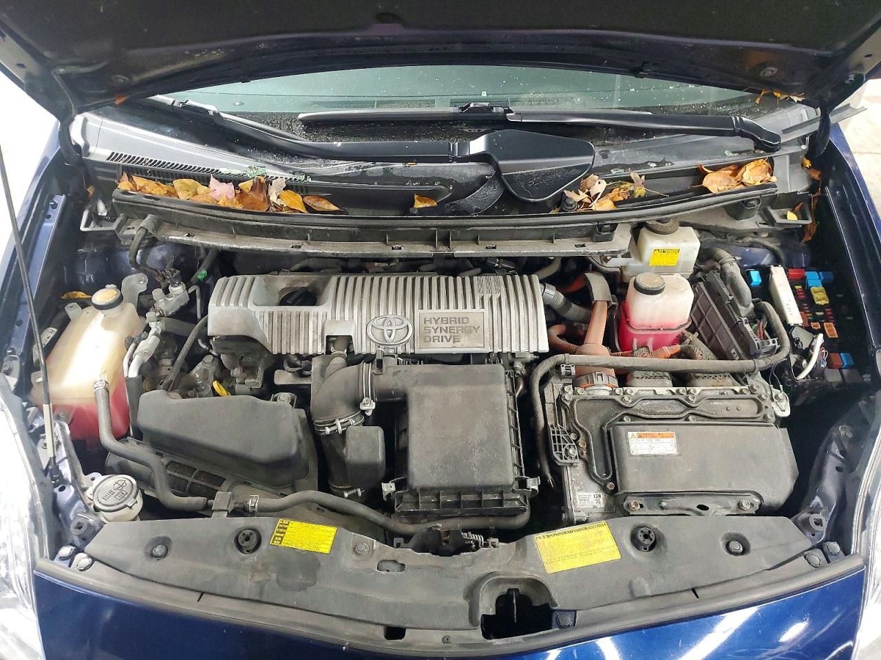 2013 TOYOTA PRIUS photo 11