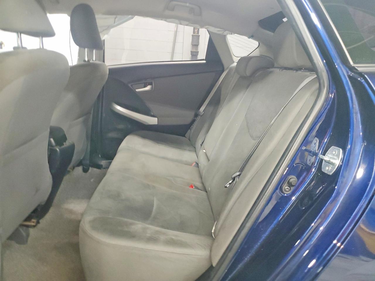 2013 TOYOTA PRIUS photo 10