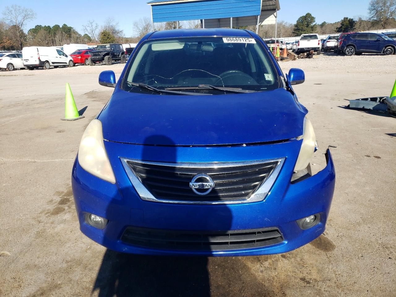 2014 NISSAN VERSA S photo 5