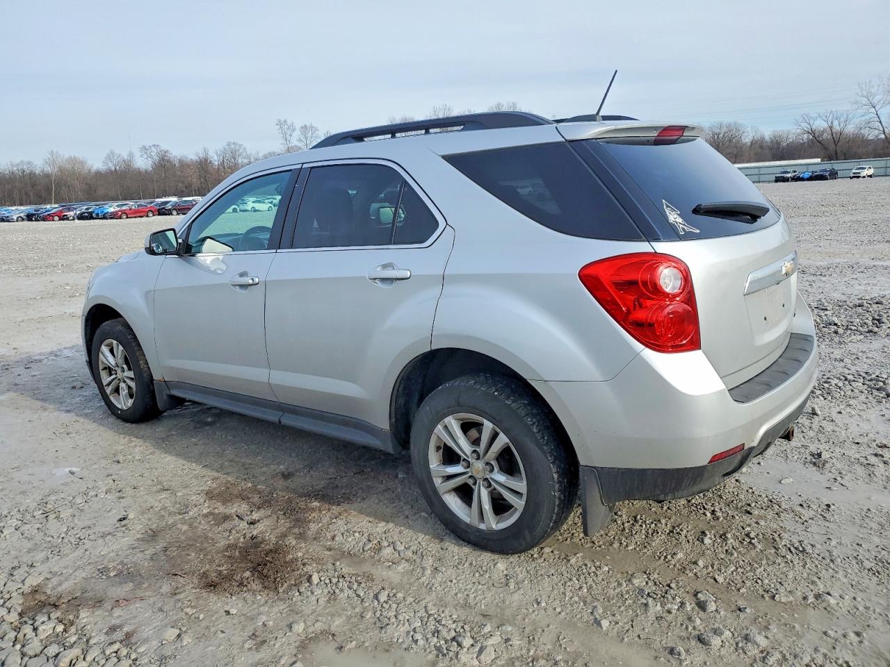 2015 CHEVROLET EQUINOX LT photo 2