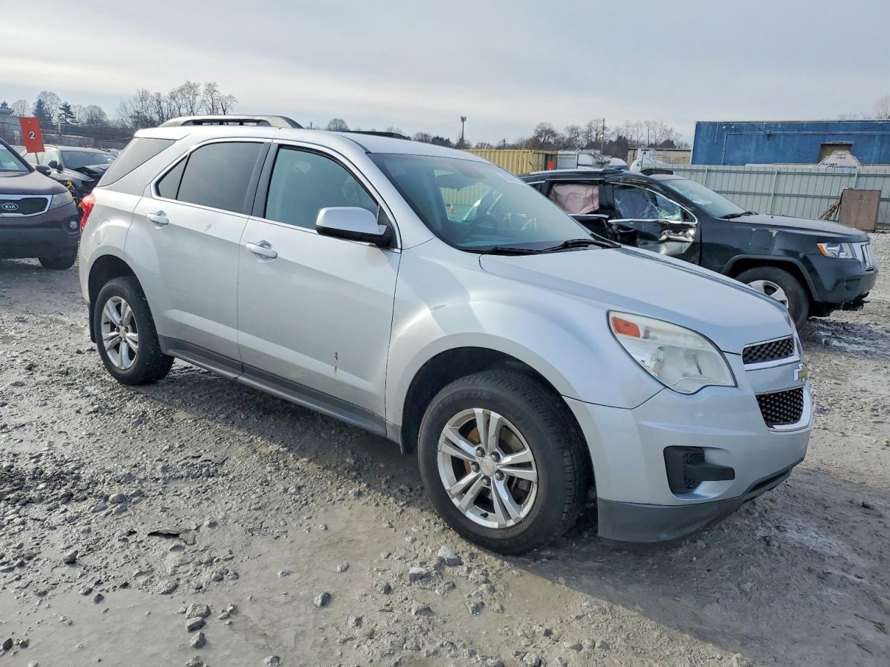 2015 CHEVROLET EQUINOX LT photo 4