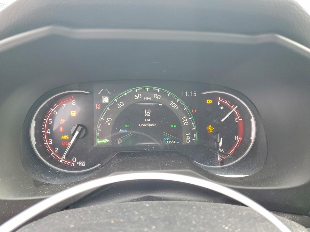 2025 TOYOTA RAV4 XLE photo 9