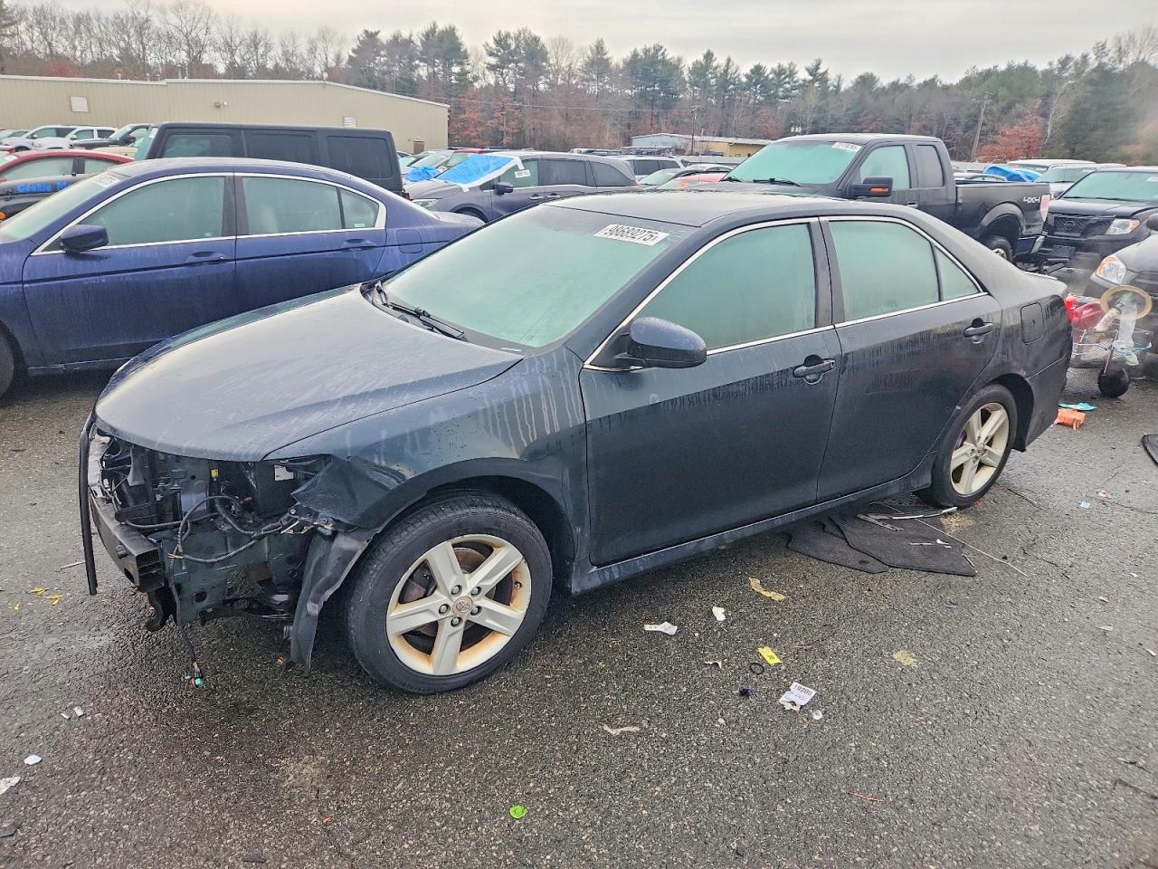 2012 TOYOTA CAMRY