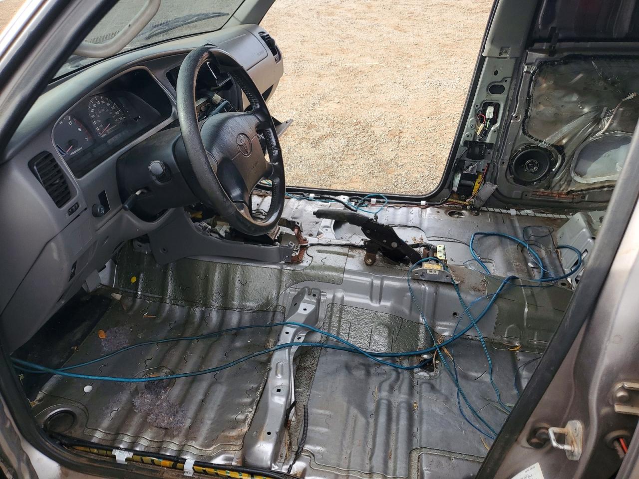 2002 TOYOTA 4RUNNER SR5 photo 7