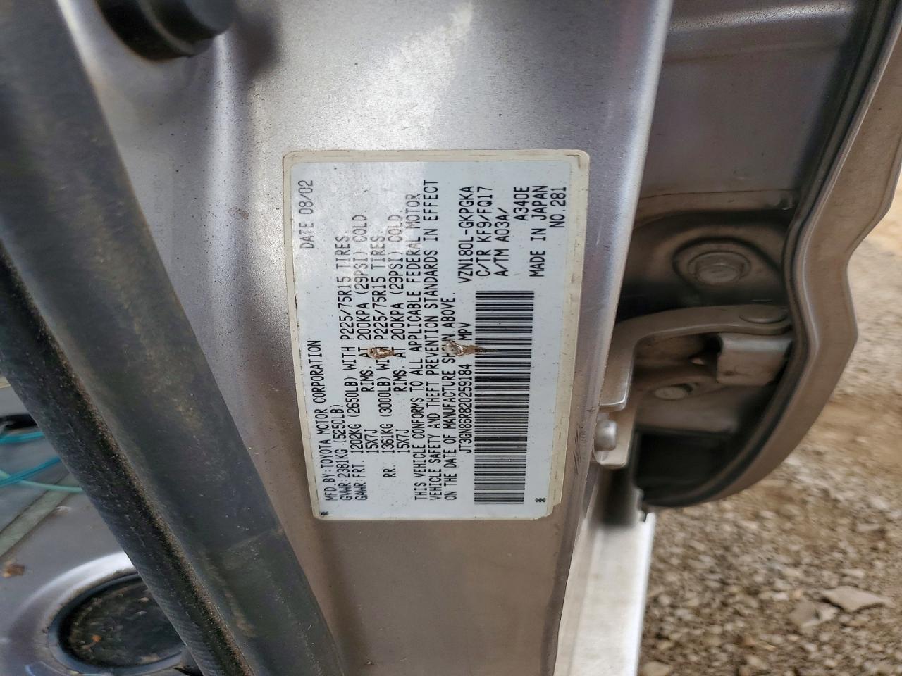 2002 TOYOTA 4RUNNER SR5 photo 14