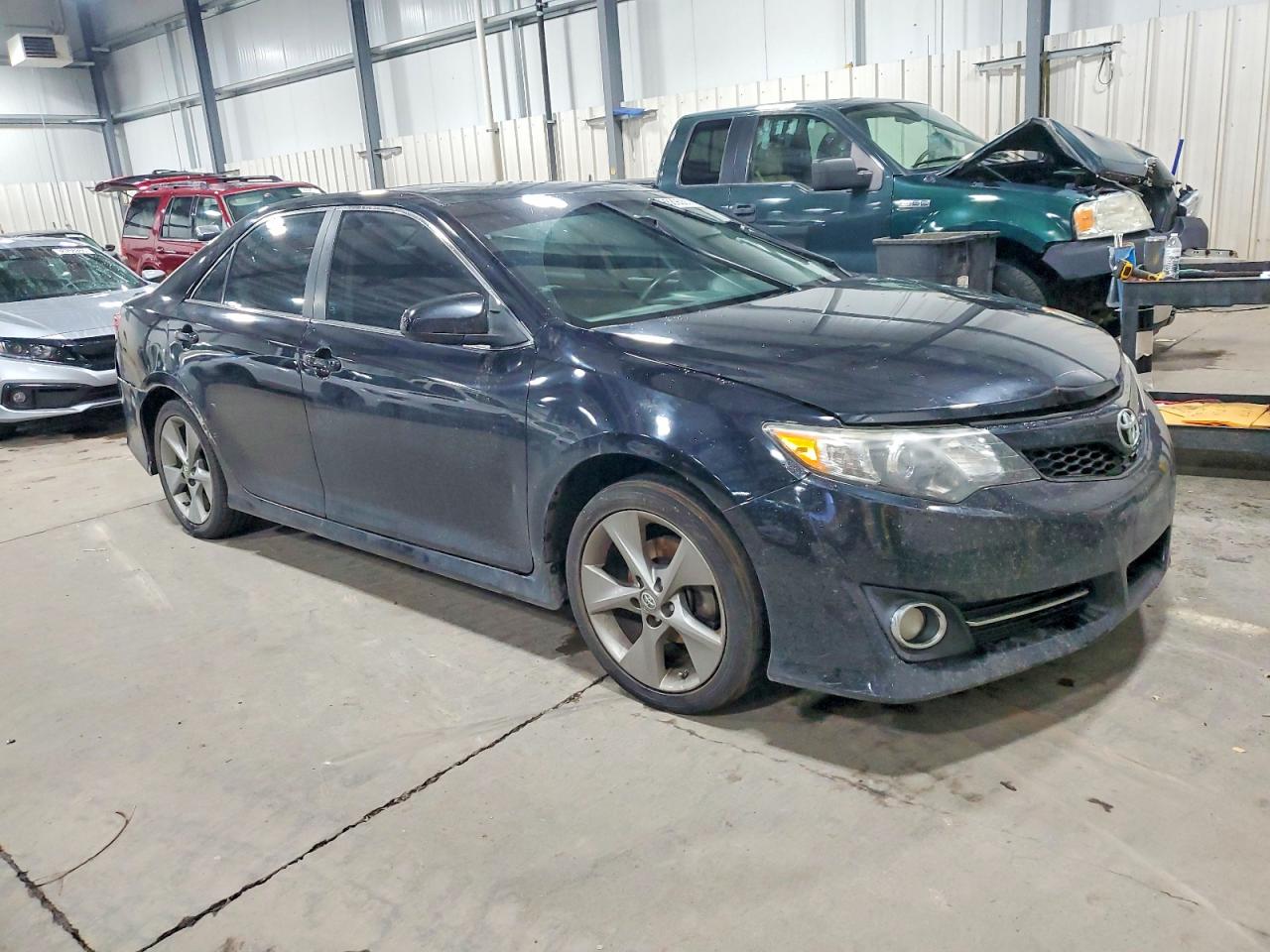 2012 TOYOTA CAMRY BASE photo 4