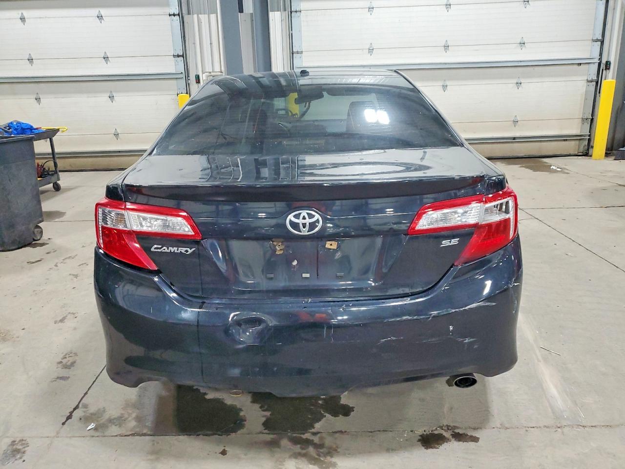 2012 TOYOTA CAMRY BASE photo 6