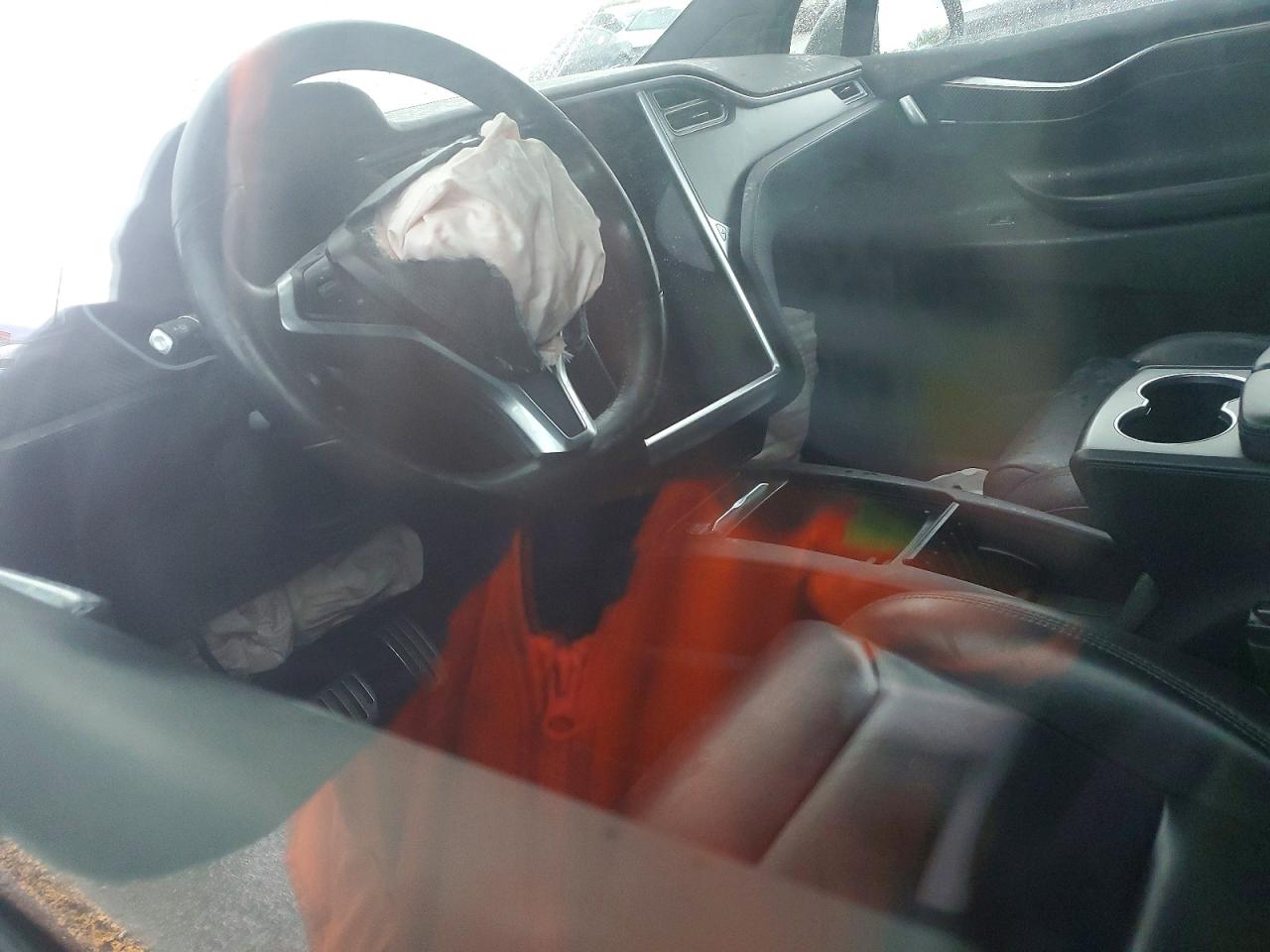 2018 TESLA MODEL X photo 8