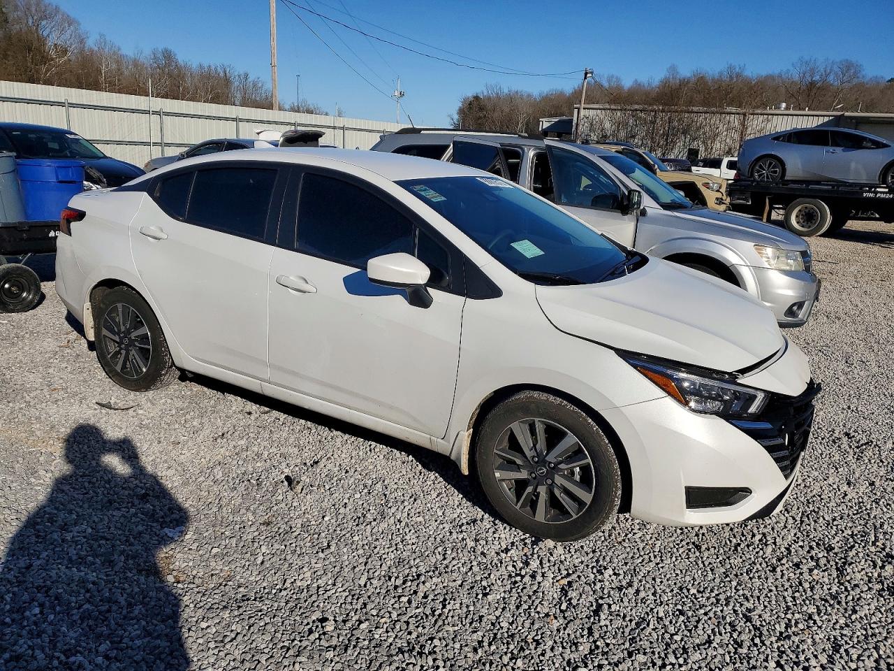 2025 NISSAN VERSA SV photo 4