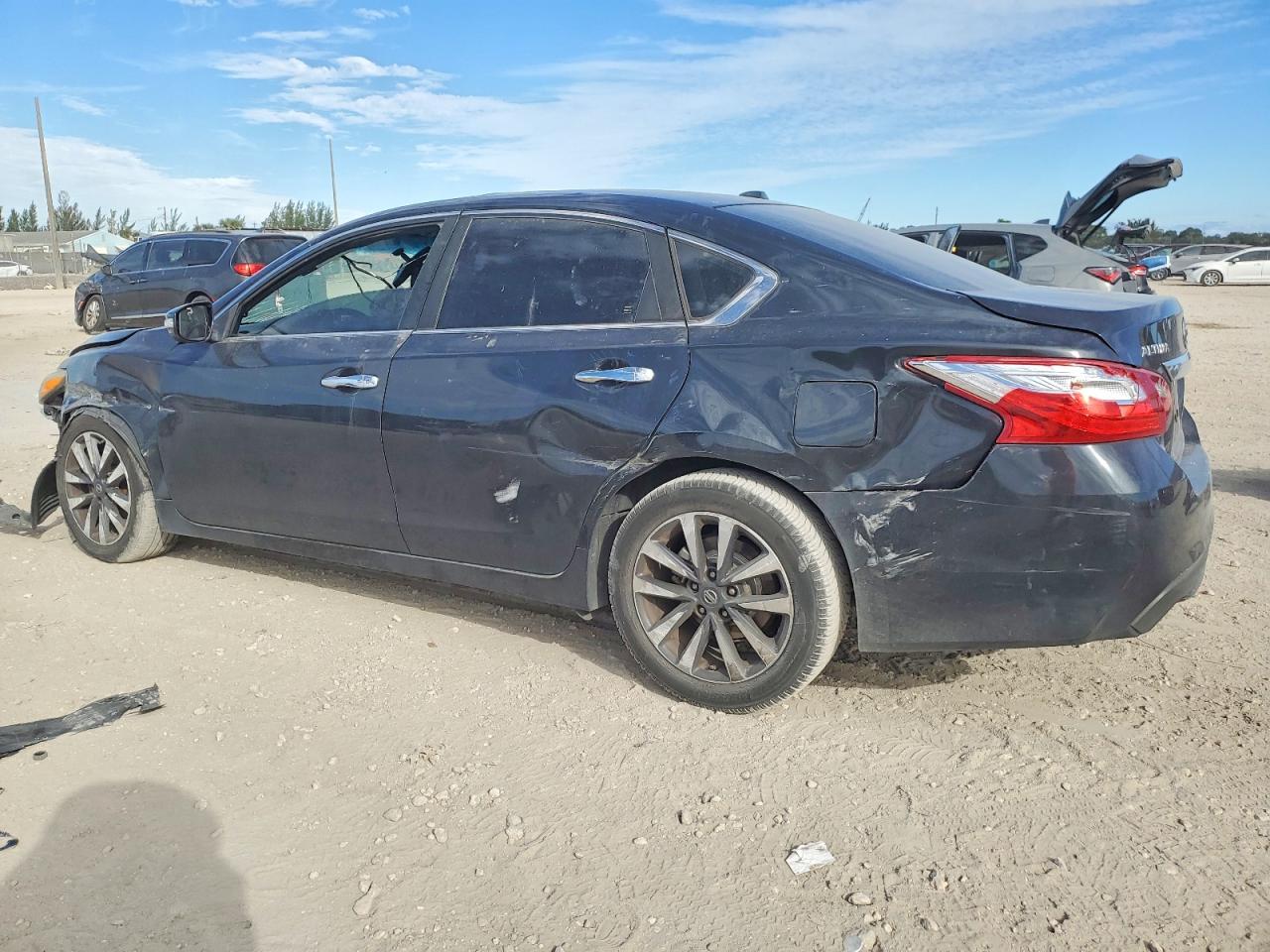2017 NISSAN ALTIMA 2.5 SL photo 2