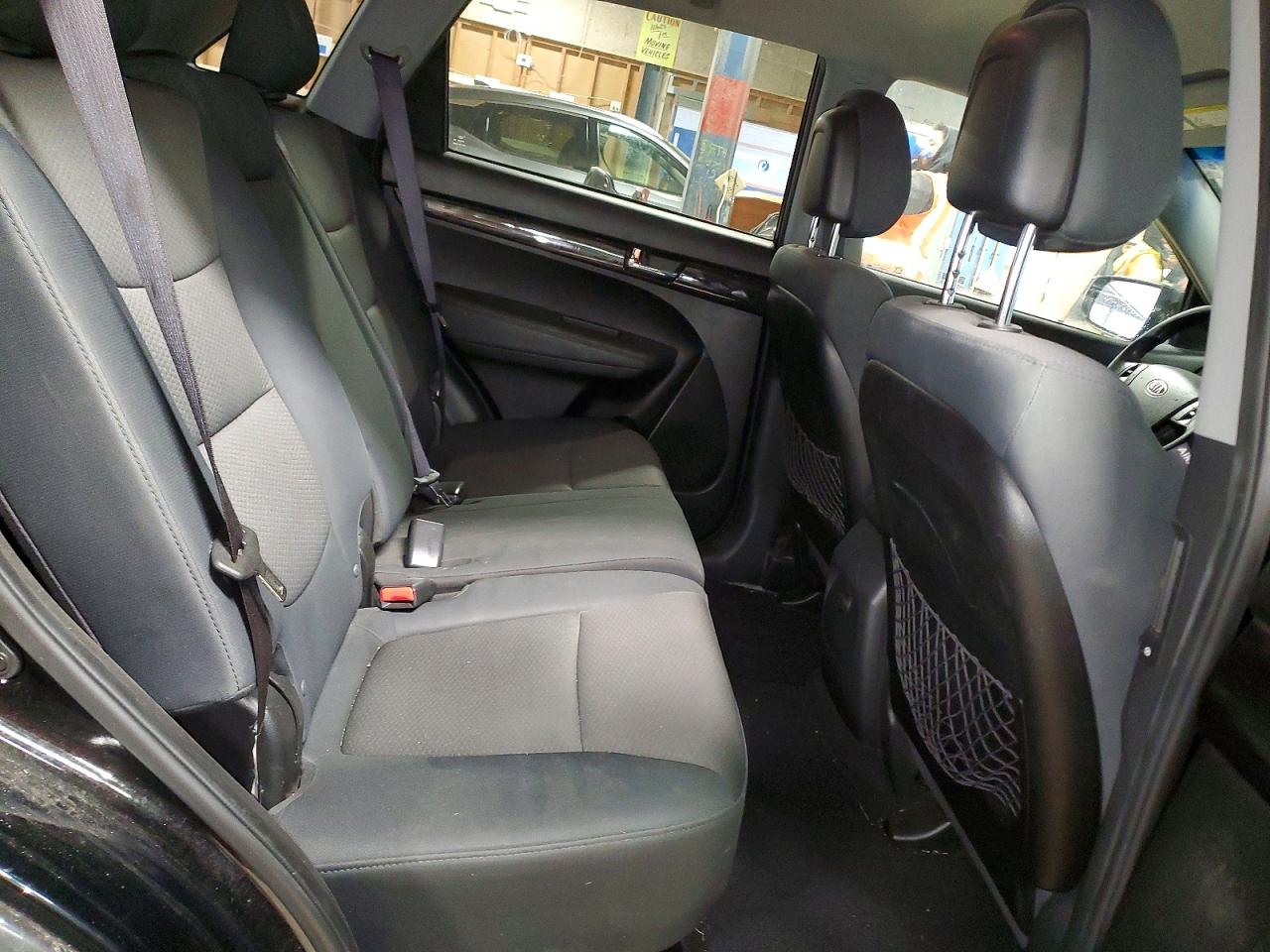 2013 KIA SORENTO LX photo 11