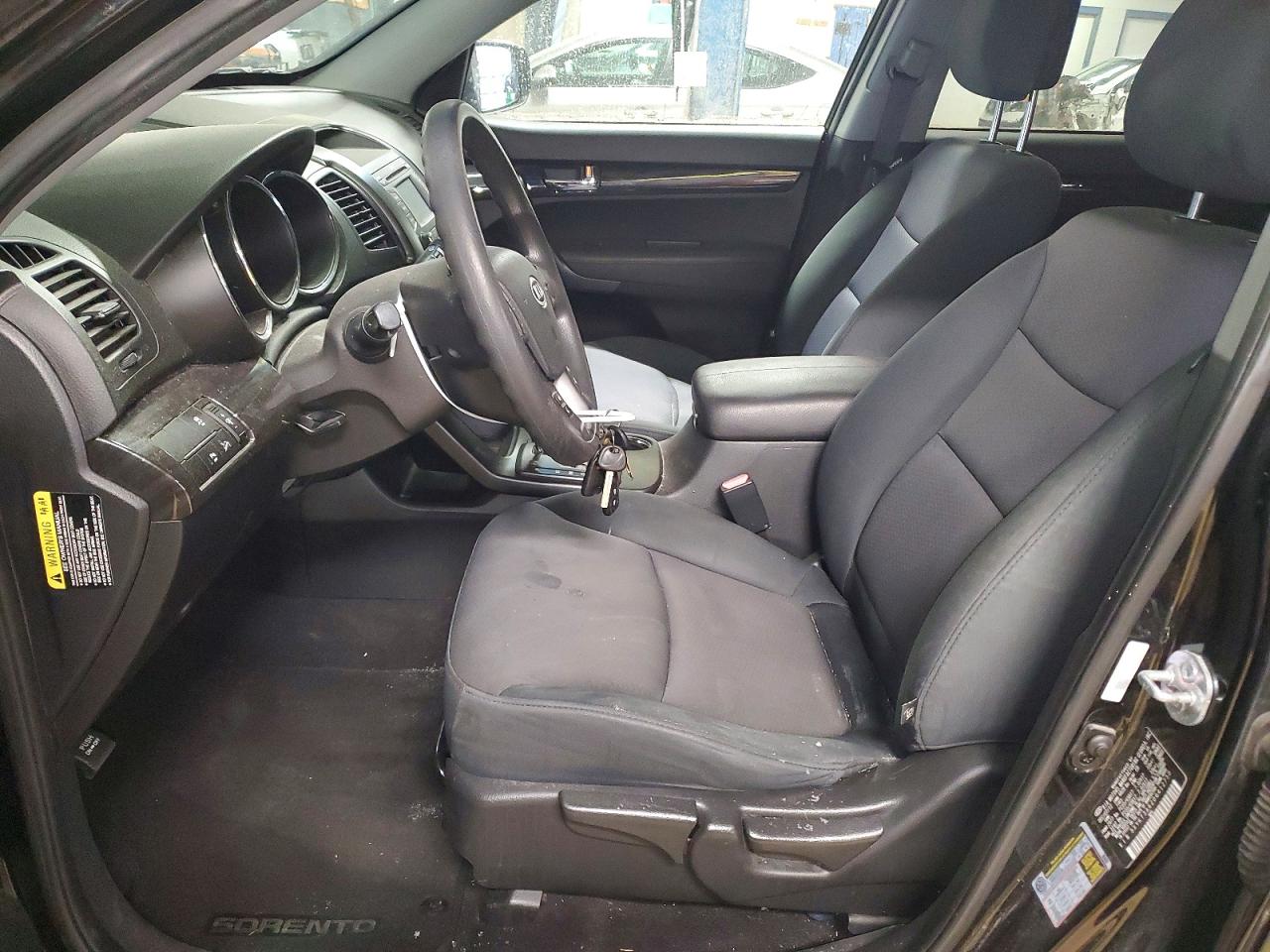 2013 KIA SORENTO LX photo 7